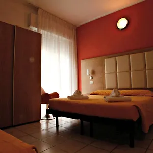 ホテル Hotel Marebello, リミニ